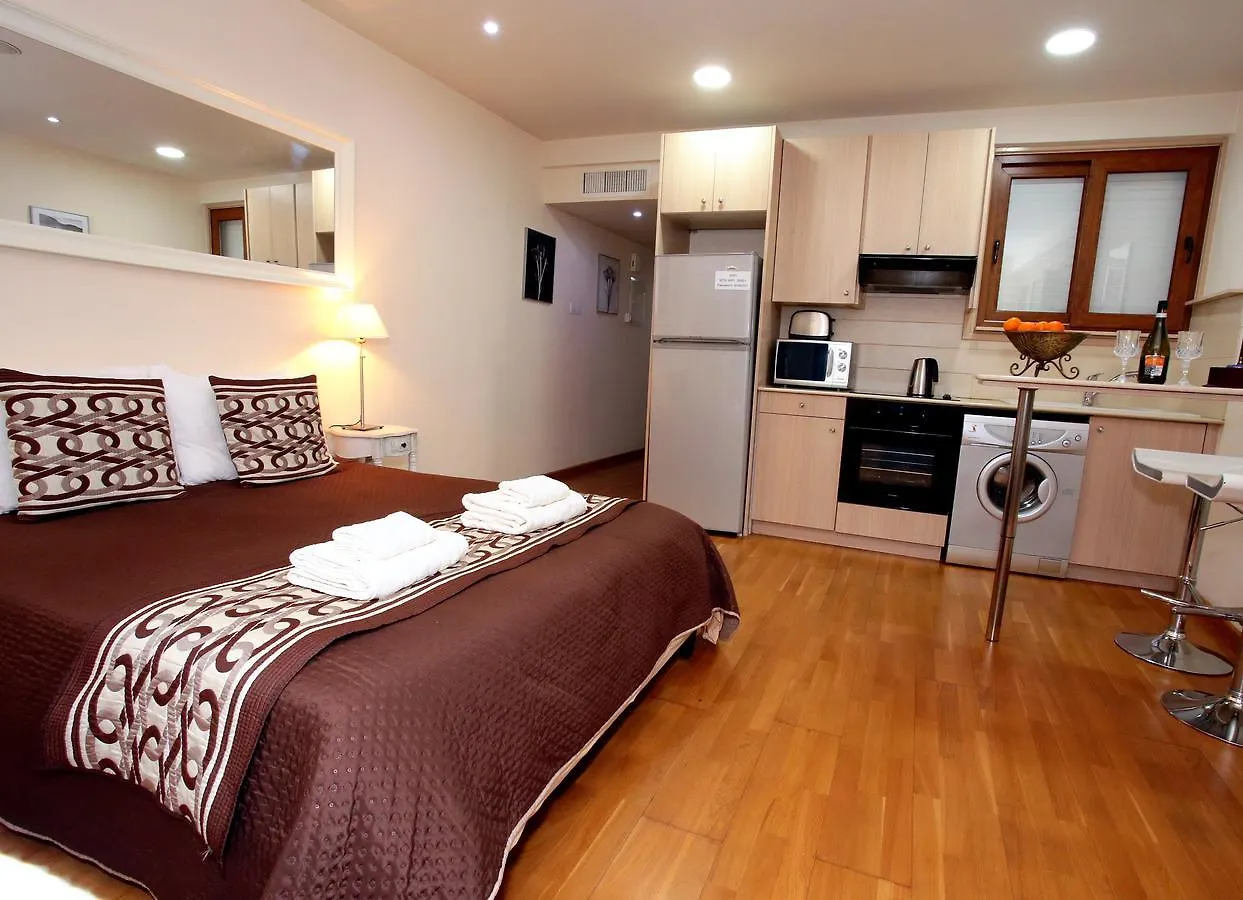 Ithaki Phinikoudes Apartment 307 拉纳卡