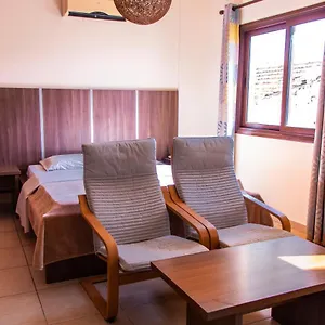  Appartamento Lakis Court