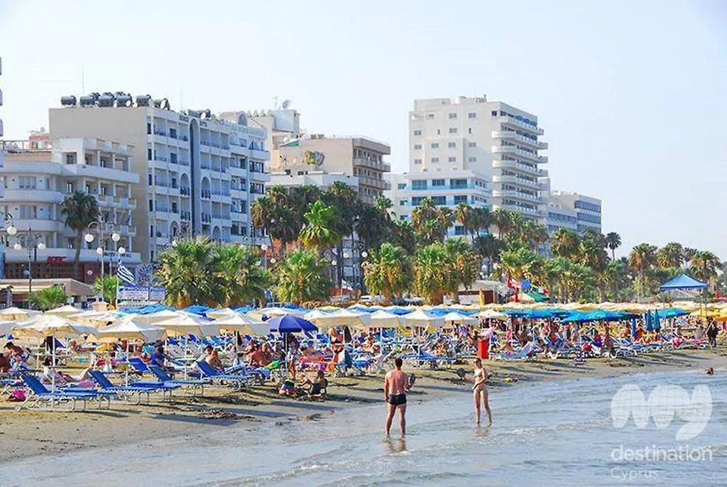 Ithaki Phinikoudes Apartment 307 Larnaca